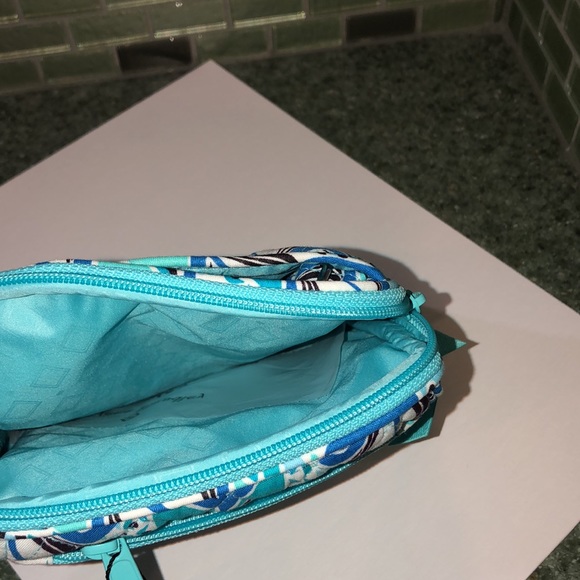 Vera Bradley Mini Hipster - Picture 5 of 8